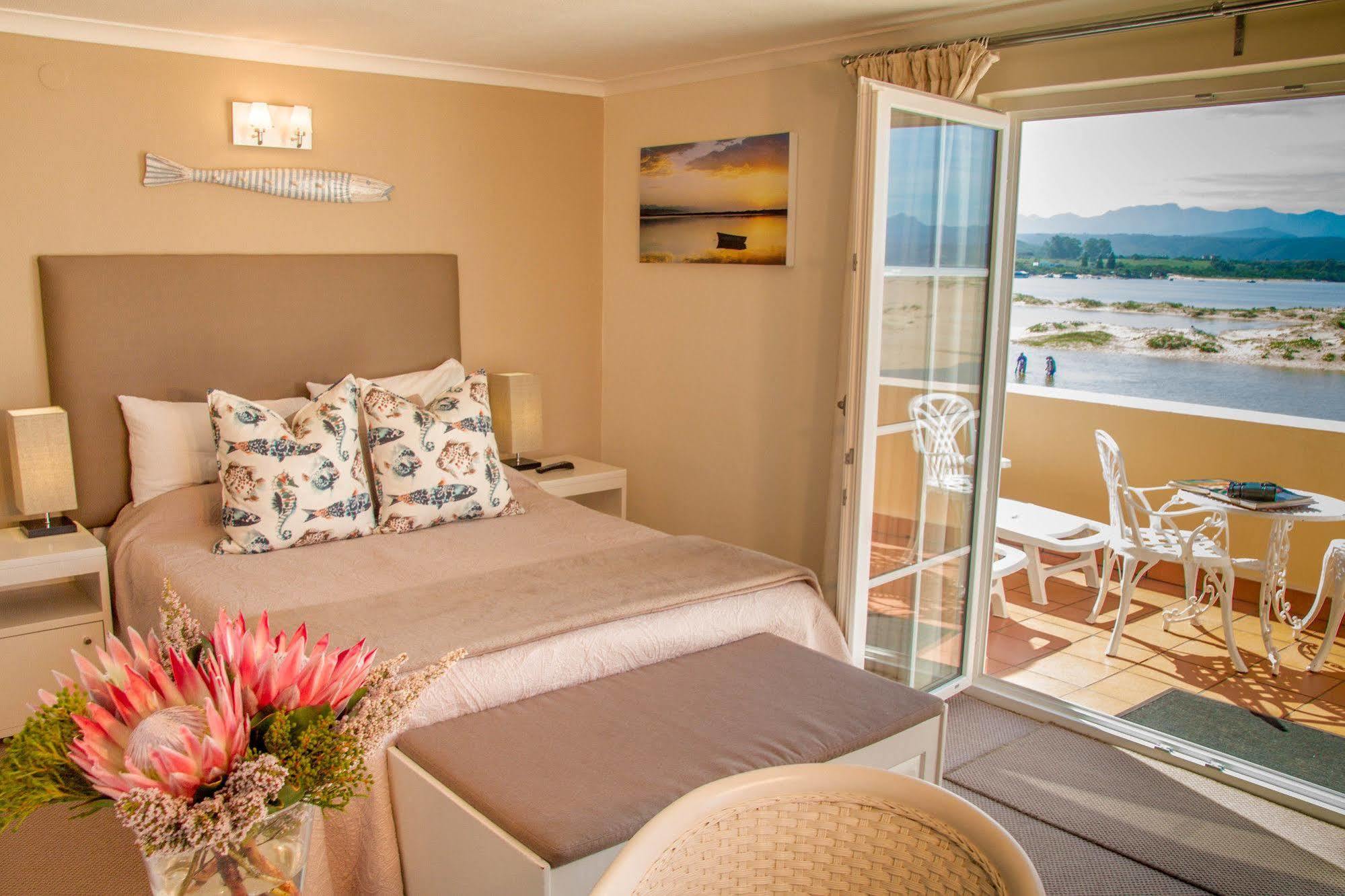 Milkwood Manor On Sea Bed & Breakfast Plettenberg Bay Bagian luar foto
