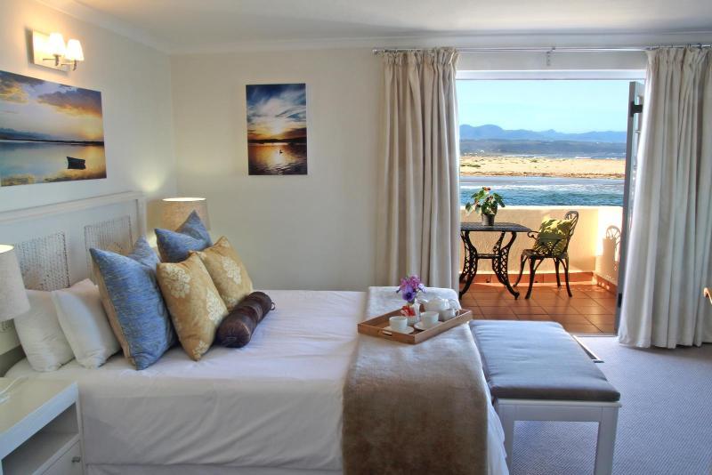 Milkwood Manor On Sea Bed & Breakfast Plettenberg Bay Bagian luar foto